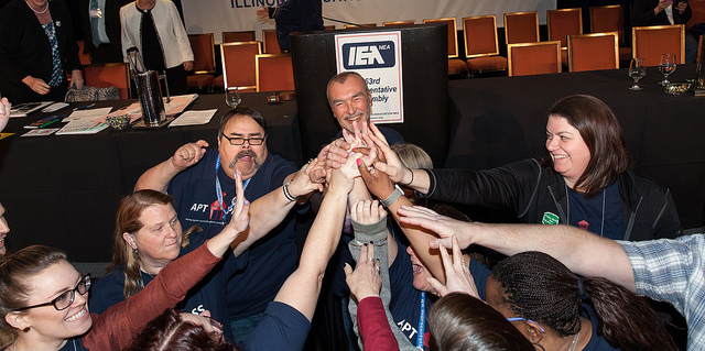 32987981273_c711587823_z